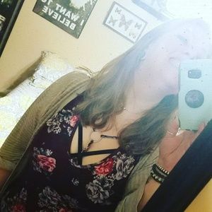 Meet your Posher, Emily